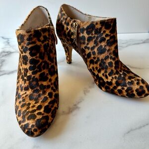 Vince Camuto Leopard Print Booties (8M/EU38)